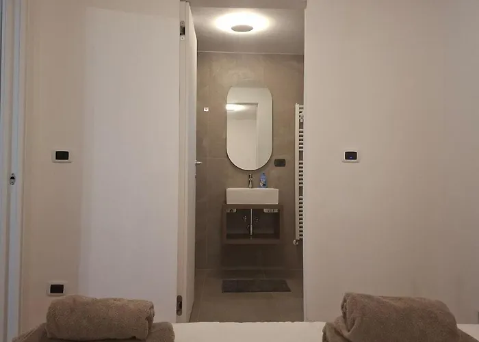 Juli's سان لاتْسارو دي سافين